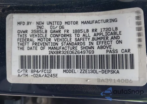 2006 Toyota Corolla S z USA, uszkodzony, nr VIN 1NXBR32E06Z649769